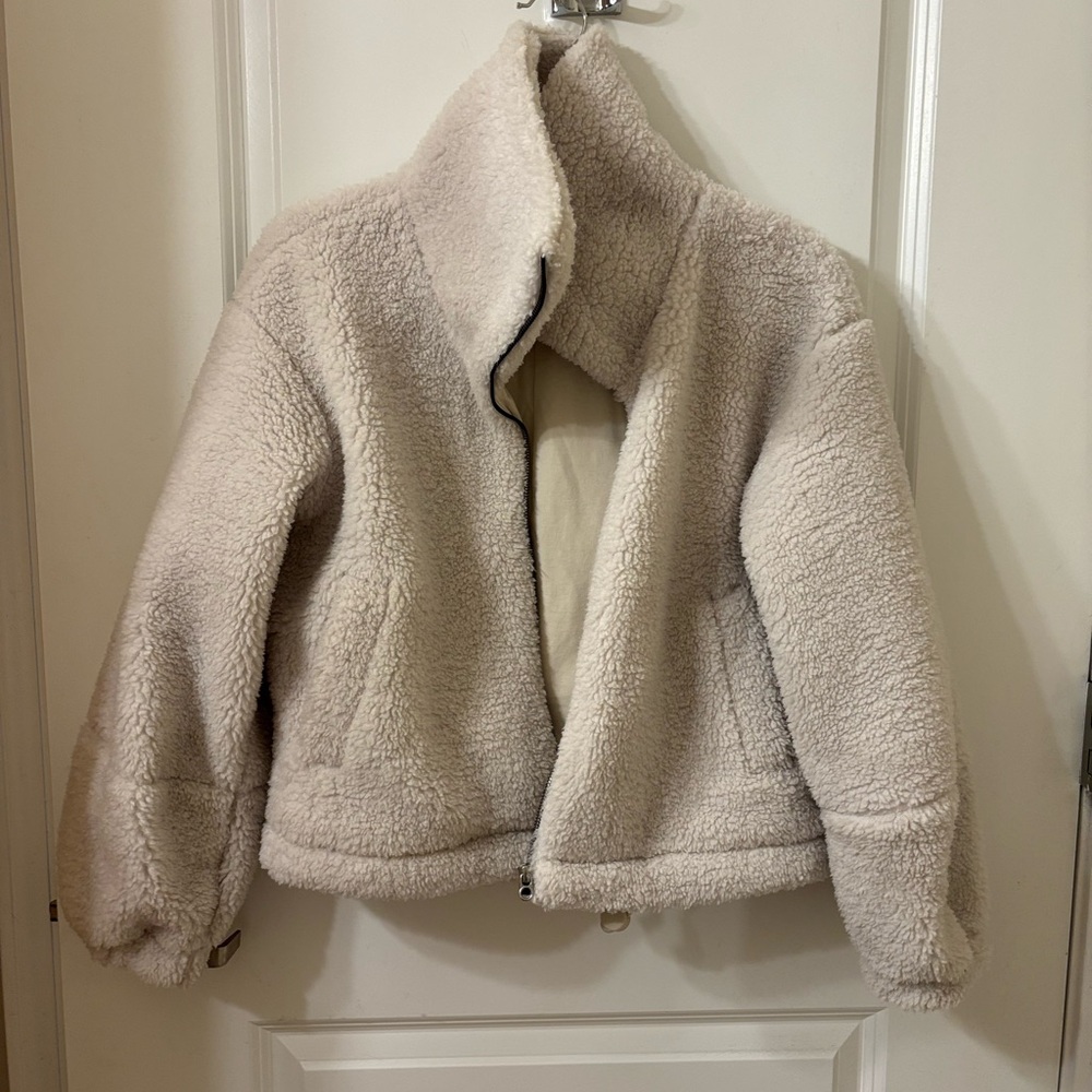 Lululemon Cinchable Sherpa Jacket